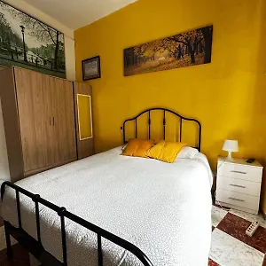 https://santa-isabel-low-cost-apartment-rooms.es-andalucia.com