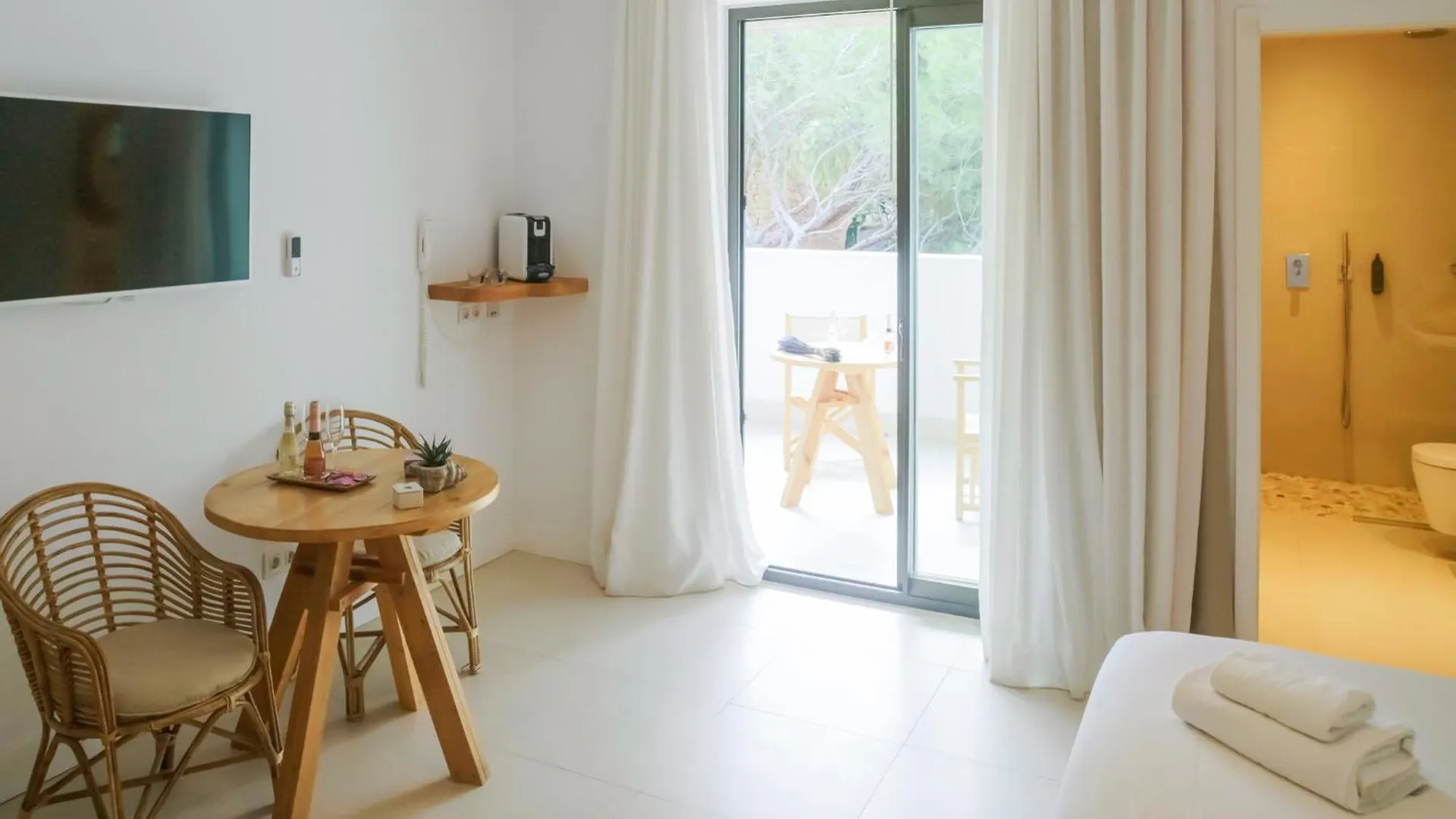Aparthotel Sa Cala Suites - Formentera Break Es Calo