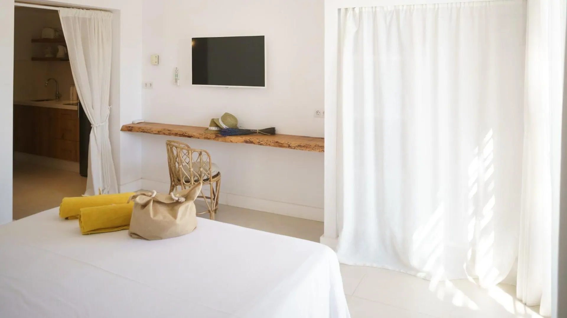 Sa Cala Suites - Formentera Break Es Calo  Aparthotel Es Calo (Formentera)